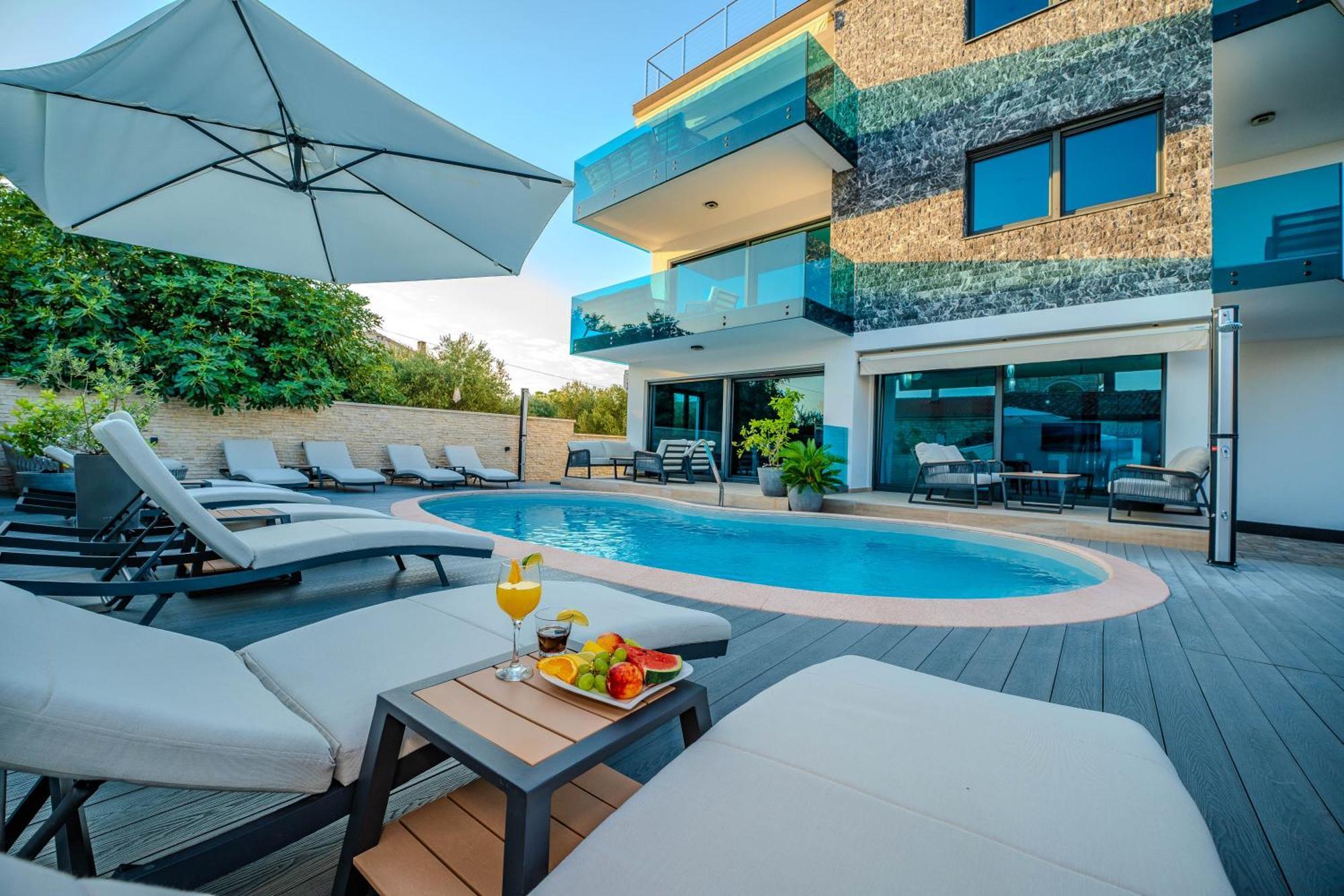 Luxury Apartments Vilamaloca Vir Eksteriør billede