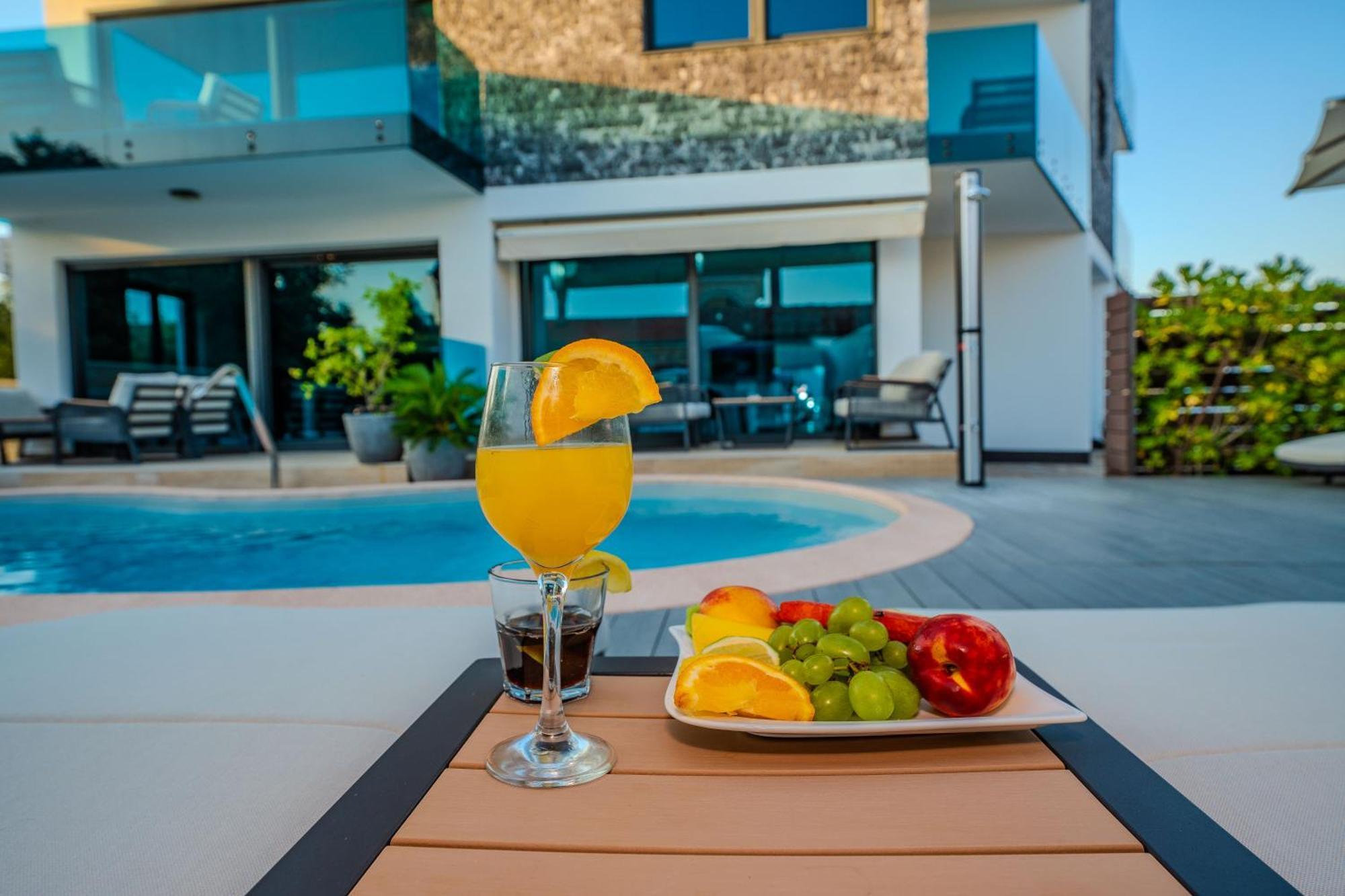 Luxury Apartments Vilamaloca Vir Eksteriør billede