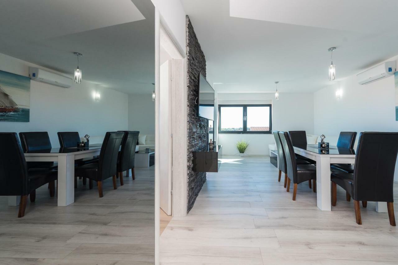 Luxury Apartments Vilamaloca Vir Eksteriør billede
